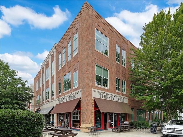 42 Schenck Parkway 109, Asheville, NC 28803