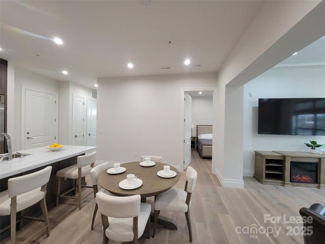 42 Schenck Parkway 109, Asheville, NC 28803