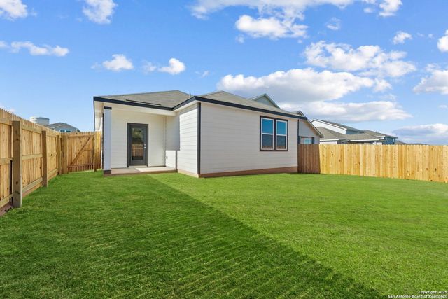 754 Whitman, New Braunfels, TX 78130