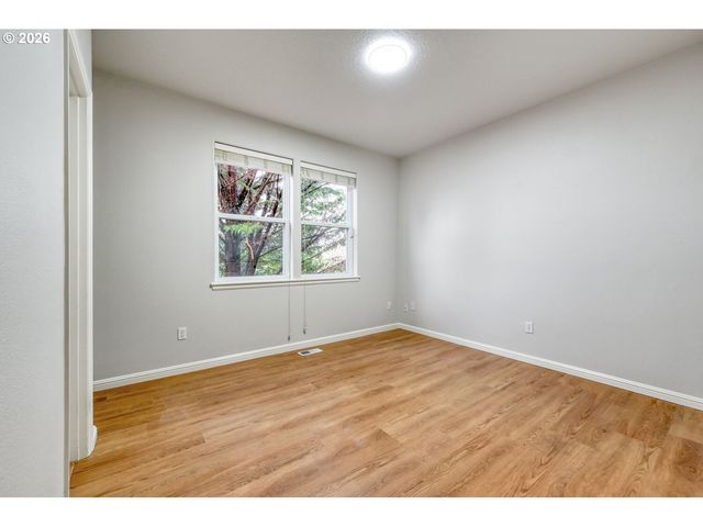 14153 Se APPLE Ct, Happy Valley, OR 97086