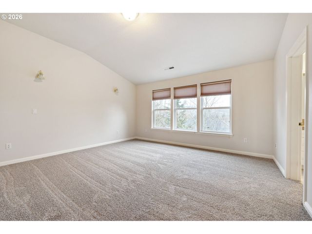 14153 Se APPLE Ct, Happy Valley, OR 97086