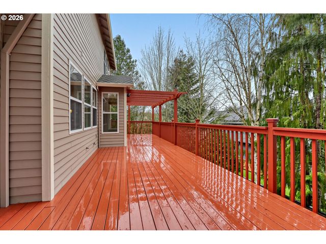 14153 Se APPLE Ct, Happy Valley, OR 97086