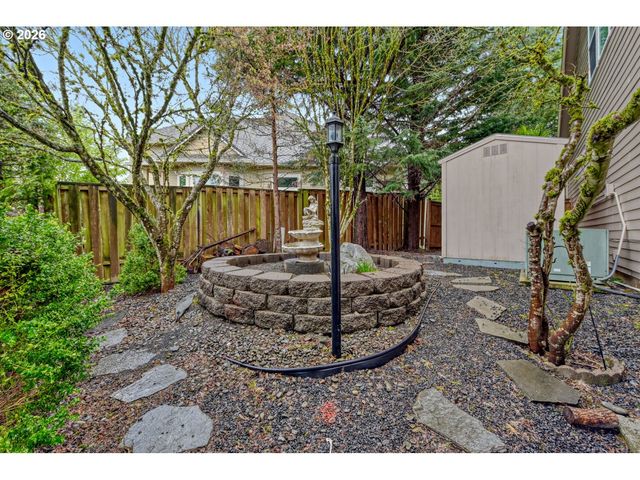 14153 Se APPLE Ct, Happy Valley, OR 97086