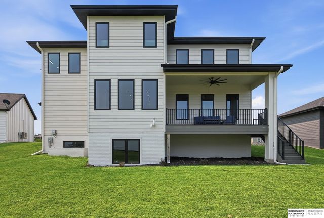 6461 S 208th Street, Omaha, NE 68022