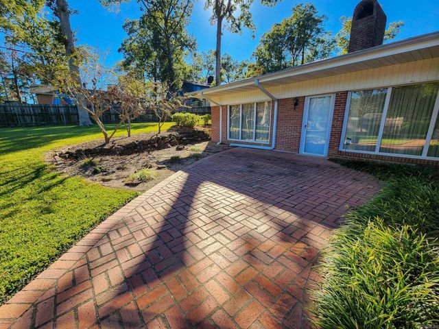 1913 W Oak Street, El Dorado, AR 71730