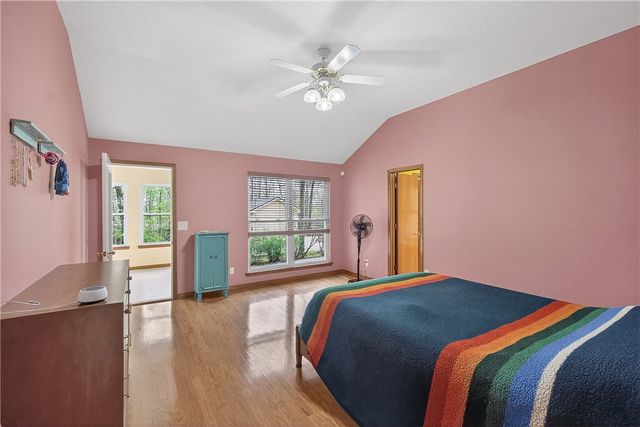1 Renfrew Lane, Bella Vista, AR 72715