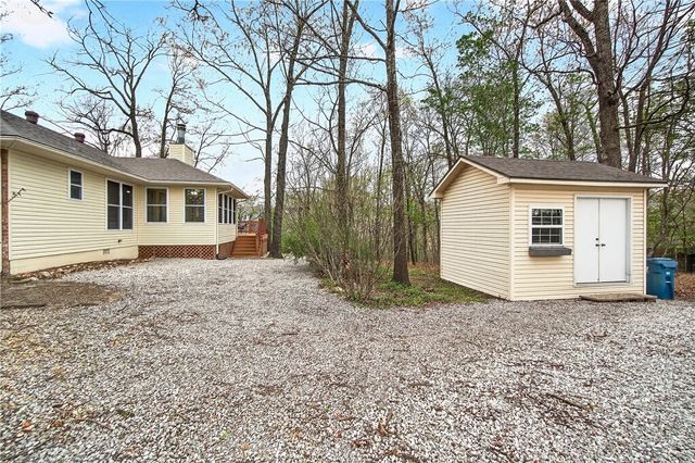 1 Renfrew Lane, Bella Vista, AR 72715