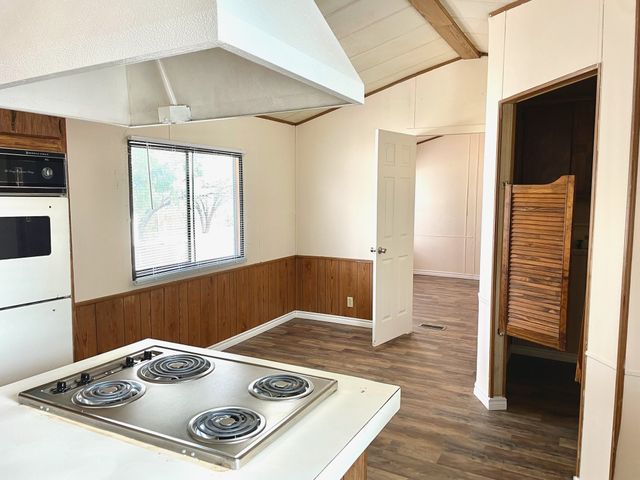 1213 W 4th Street, Breckenridge, TX 76424