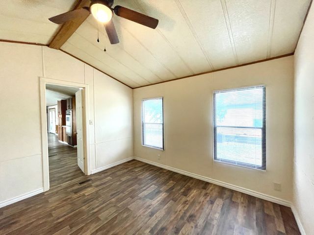 1213 W 4th Street, Breckenridge, TX 76424