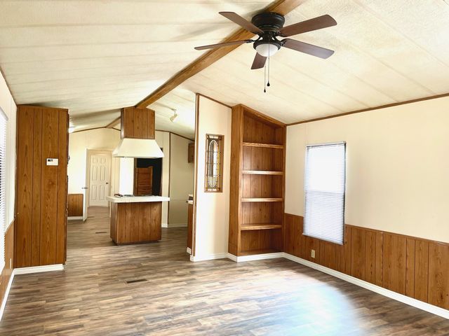 1213 W 4th Street, Breckenridge, TX 76424