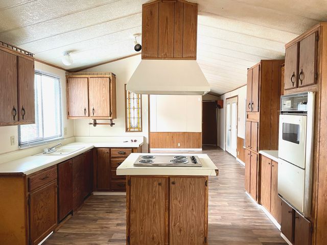 1213 W 4th Street, Breckenridge, TX 76424