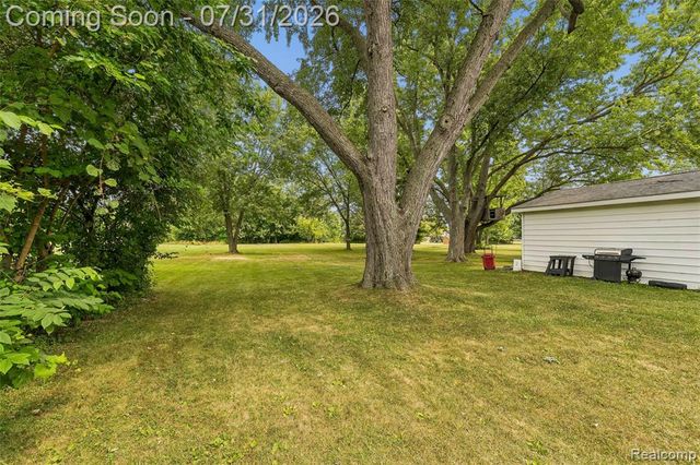 3427 Byers Street, Burton, MI 48519