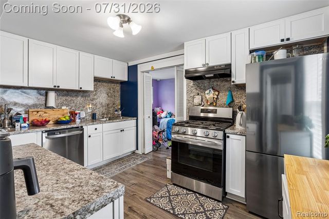 3427 Byers Street, Burton, MI 48519