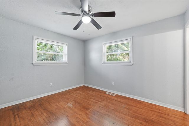 2908 W Mount Comfort Road, Fayetteville, AR 72704