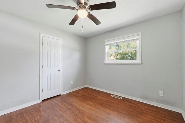 2908 W Mount Comfort Road, Fayetteville, AR 72704