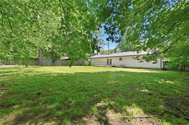 2908 W Mount Comfort Road, Fayetteville, AR 72704