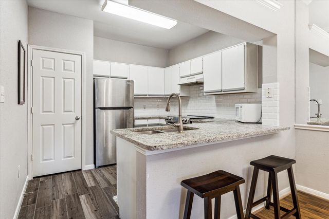 1330 Old Spanish Trail 1103, Houston, TX 77054