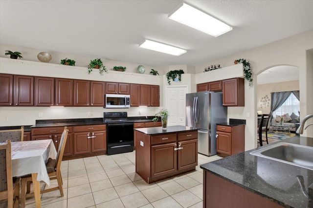 31405 GLENDALOUGH WAY, Wesley Chapel, FL 33545