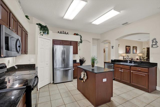 31405 GLENDALOUGH WAY, Wesley Chapel, FL 33545