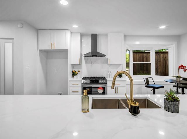 2371 Chart Drive, Dallas, TX 75228