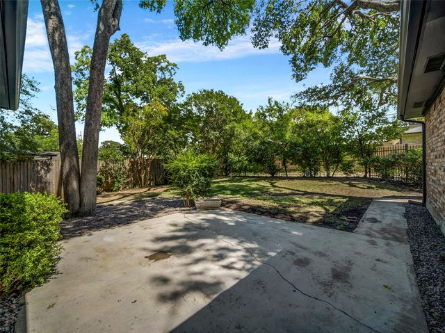 2371 Chart Drive, Dallas, TX 75228