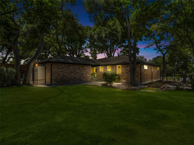 2371 Chart Drive, Dallas, TX 75228