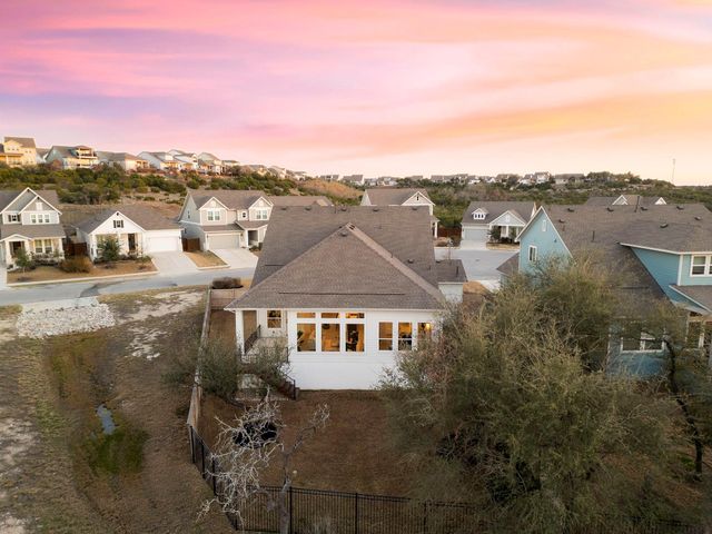 452 Crimson Sky CT, Dripping Springs, TX 78620