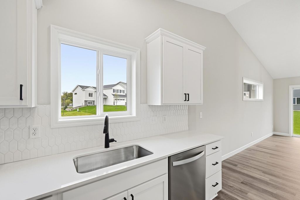 810 Walnut Court, Hanover, MN 55341 — photo 5