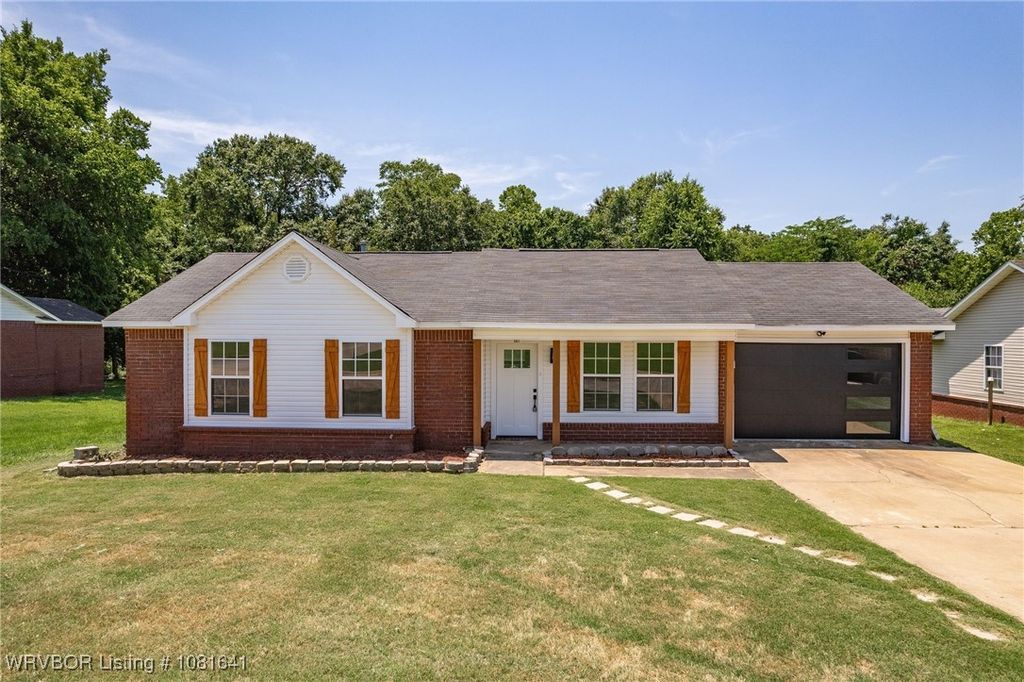 607 Boulder Drive, Van Buren, AR 72956