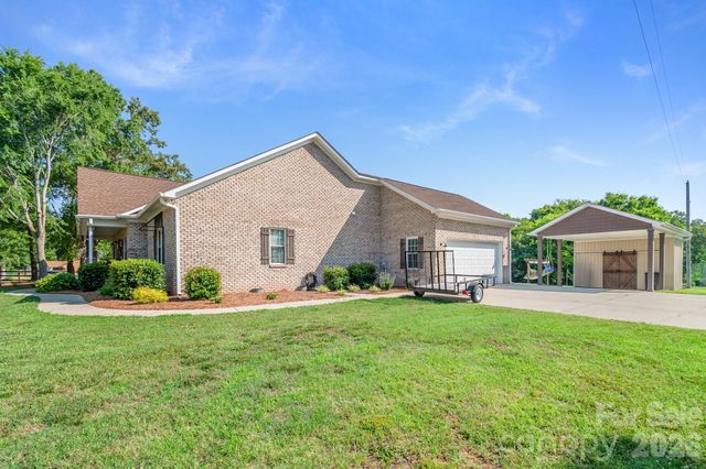 2324 Old Camden Road, Monroe, NC 28110