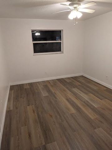 2900 NW 10th Court, Fort Lauderdale, FL 33311