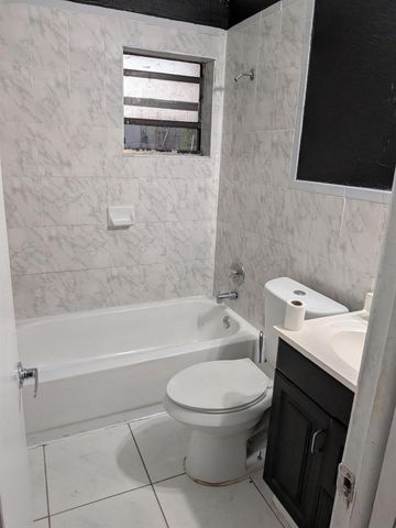 2900 NW 10th Court, Fort Lauderdale, FL 33311