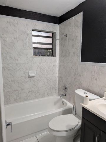 2900 NW 10th Court, Fort Lauderdale, FL 33311