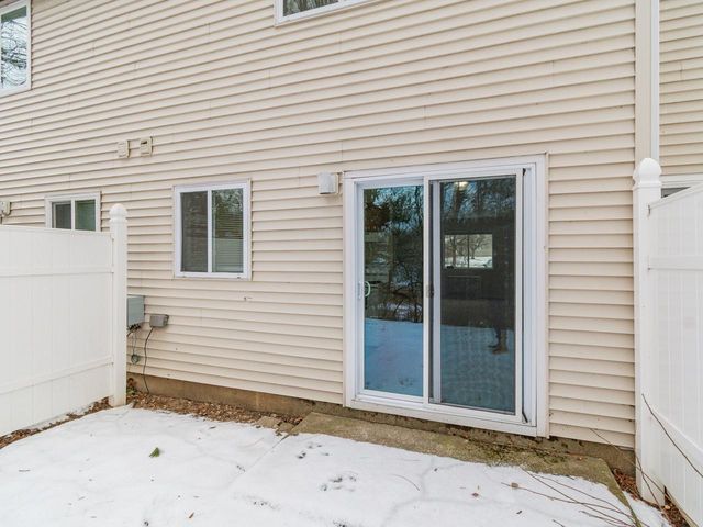 L4 Grandview Drive, South Burlington, VT 05403