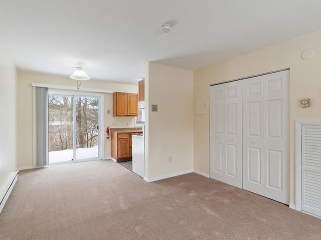 L4 Grandview Drive, South Burlington, VT 05403