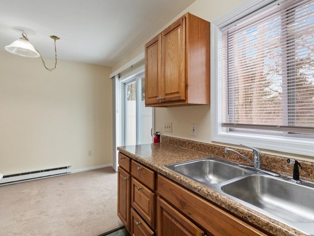 L4 Grandview Drive, South Burlington, VT 05403