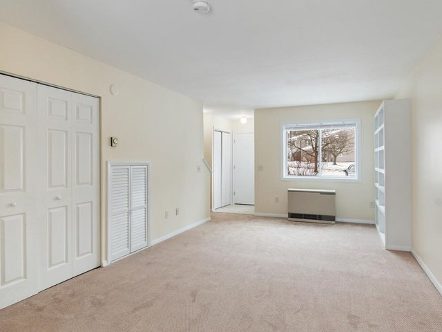 L4 Grandview Drive, South Burlington, VT 05403