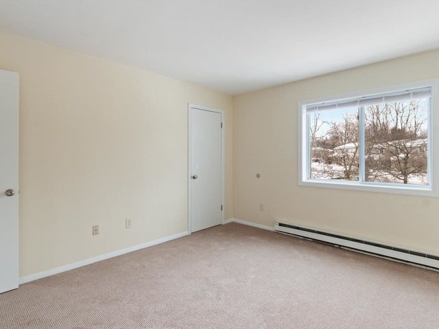 L4 Grandview Drive, South Burlington, VT 05403