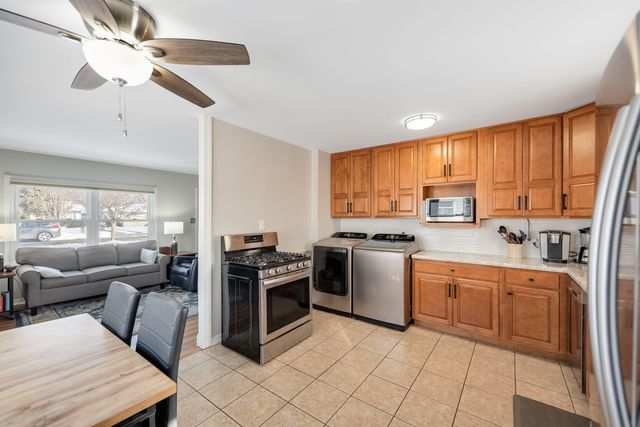 3246 176th Street, Hammond, IN 46323