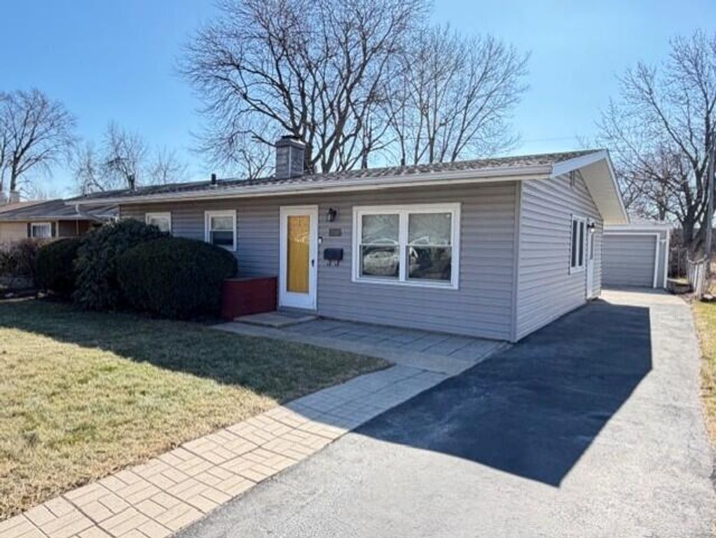 3246 176th Street, Hammond, IN 46323