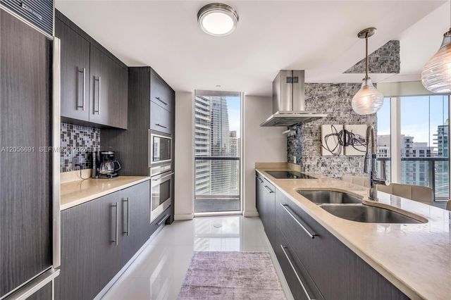 495 Brickell Ave 3702, Miami, FL 33131