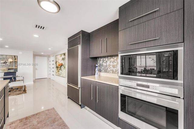 495 Brickell Ave 3702, Miami, FL 33131
