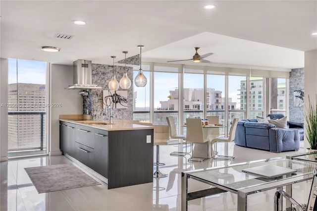 495 Brickell Ave 3702, Miami, FL 33131