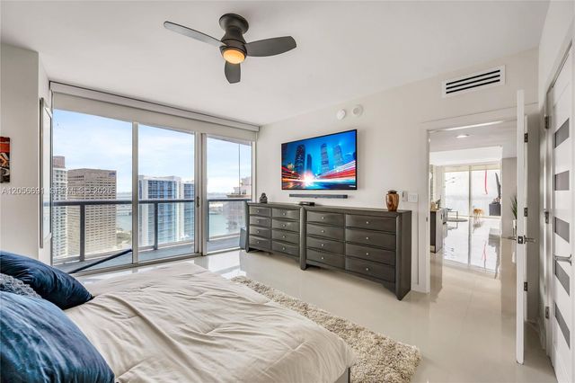 495 Brickell Ave 3702, Miami, FL 33131