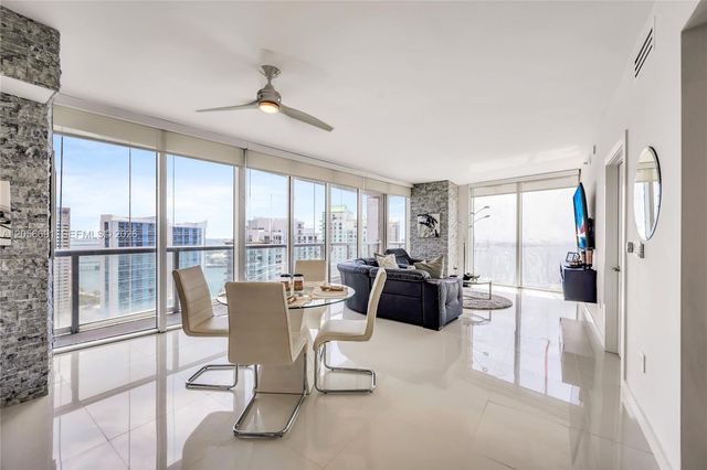 495 Brickell Ave 3702, Miami, FL 33131