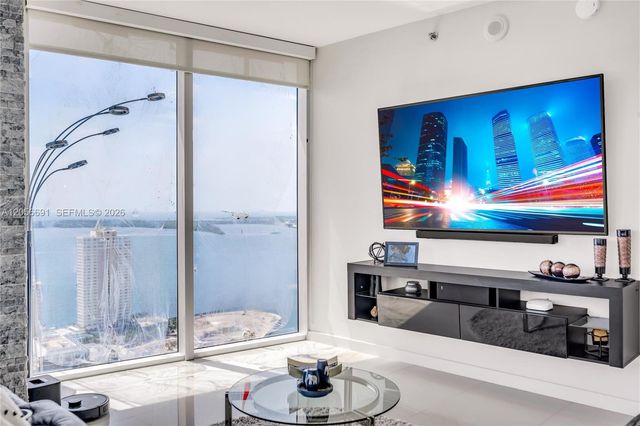 495 Brickell Ave 3702, Miami, FL 33131