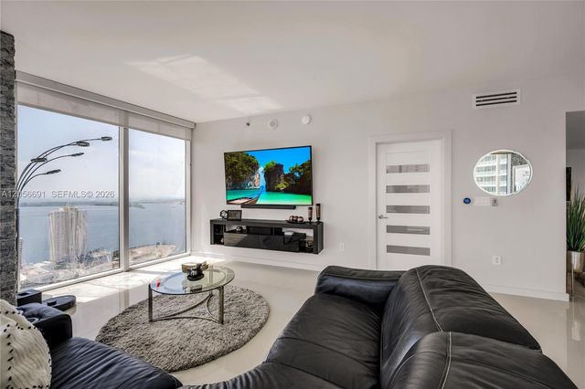 495 Brickell Ave 3702, Miami, FL 33131