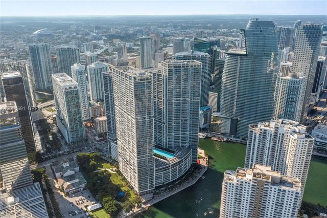 495 Brickell Ave 3702, Miami, FL 33131