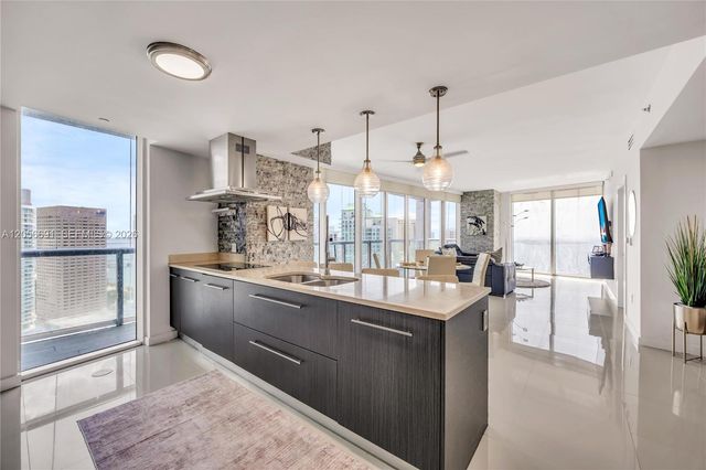 495 Brickell Ave 3702, Miami, FL 33131