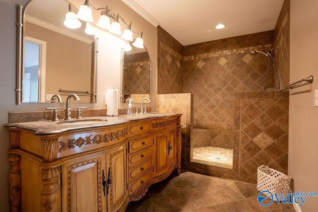 4202A Gault Avenue S, Fort Payne, AL 35967